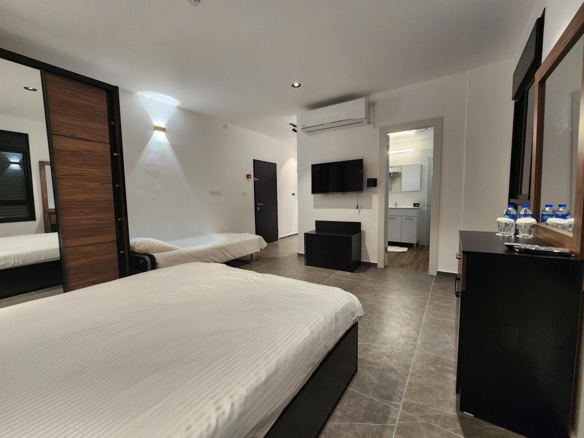 נצרת Zozo Guesthouse מראה חיצוני תמונה